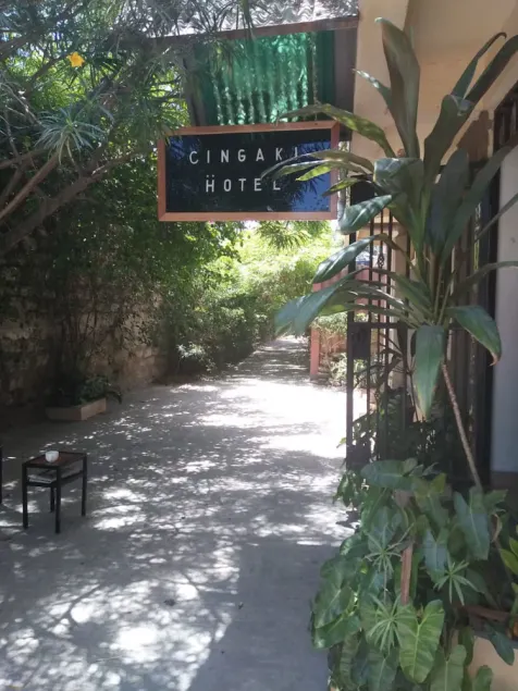 CINGAKI HOTEL - Image 1