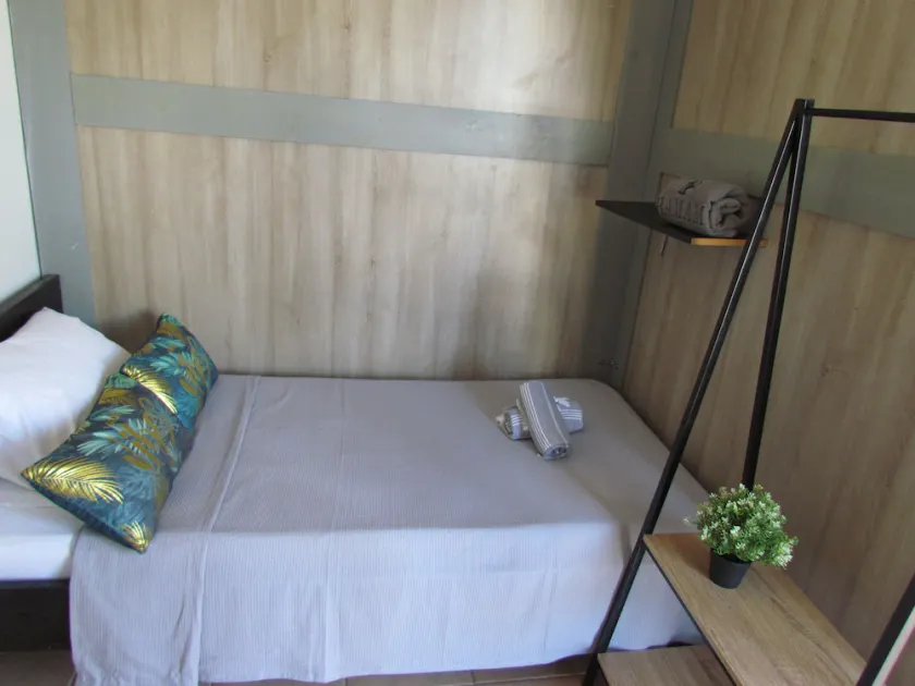 Tigaki Mall Hostel - Image 1