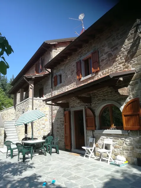 Villa in Tuscany, in the National Park of the Casentino Forests, near Camaldoli - Image 1