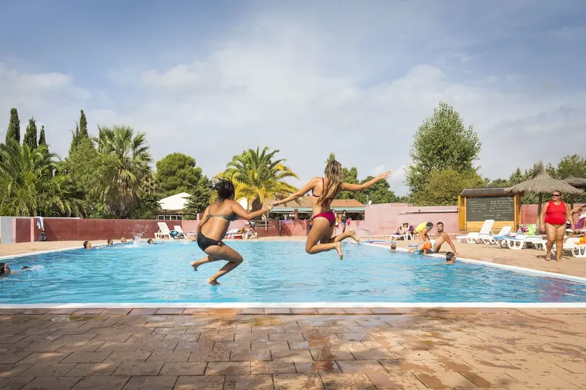 Village Vacances Les Abricotiers by Popinns - Image 1