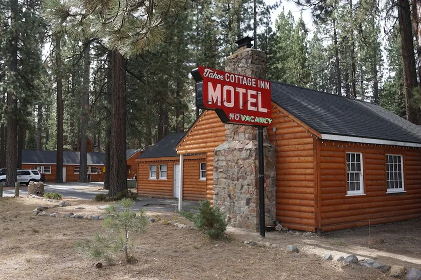 Tahoe Cottage Inn - Image 1