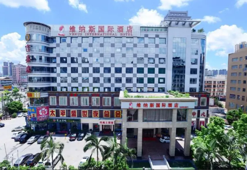 Venus Shenzhen Hotel - Image 1