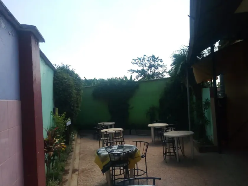 Inoi Bar & Restaurant - Image 1