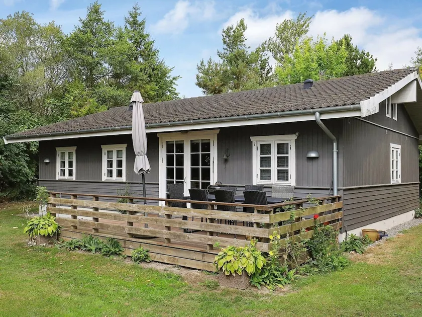 Peaceful Holiday Home in Gedser With Sauna - Image 1