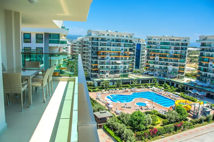 Brand new penthouse duplex apartment - Image 1