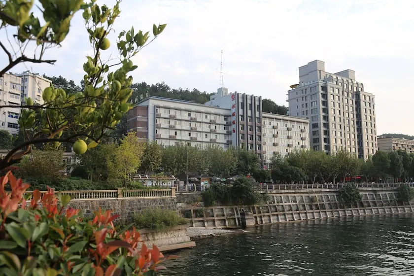 Qiandaohu Songcheng Hotel - Image 1