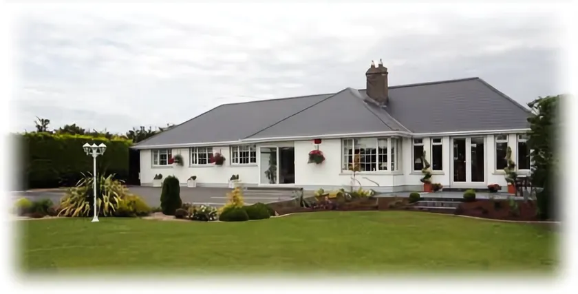 Fairlawns Bed & Breakfast - Image 1