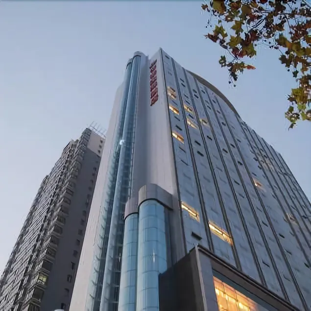 Huanting International Hotel - Image 1
