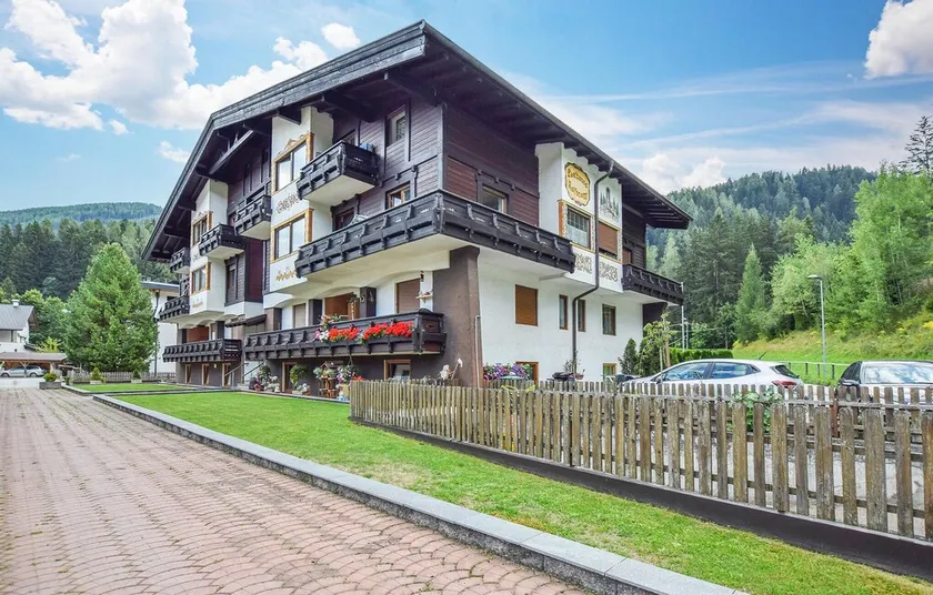 Amazing Apartment in Racines/ratschings With Wifi and 2 Bedrooms - Image 1
