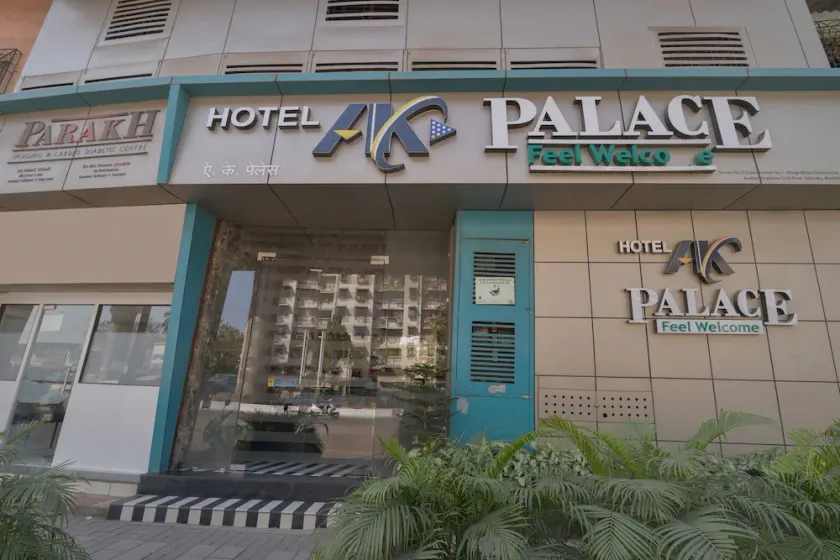OYO 5661 Hotel AK Palace - Image 1