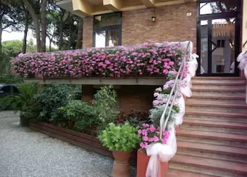 Hotel Riviera - Image 1