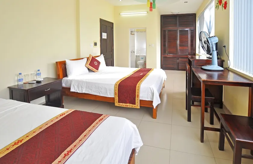 Nguyen Trung Hotel - Image 1