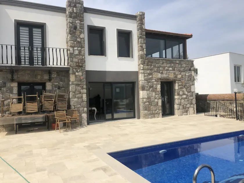 Villa Golkoy - Image 1