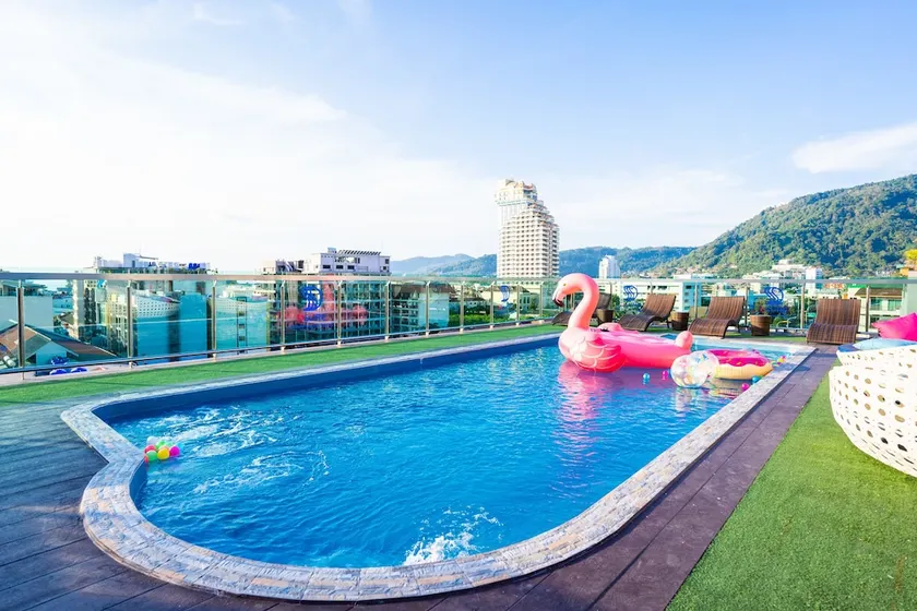 Hotel DSure Patong - Image 1