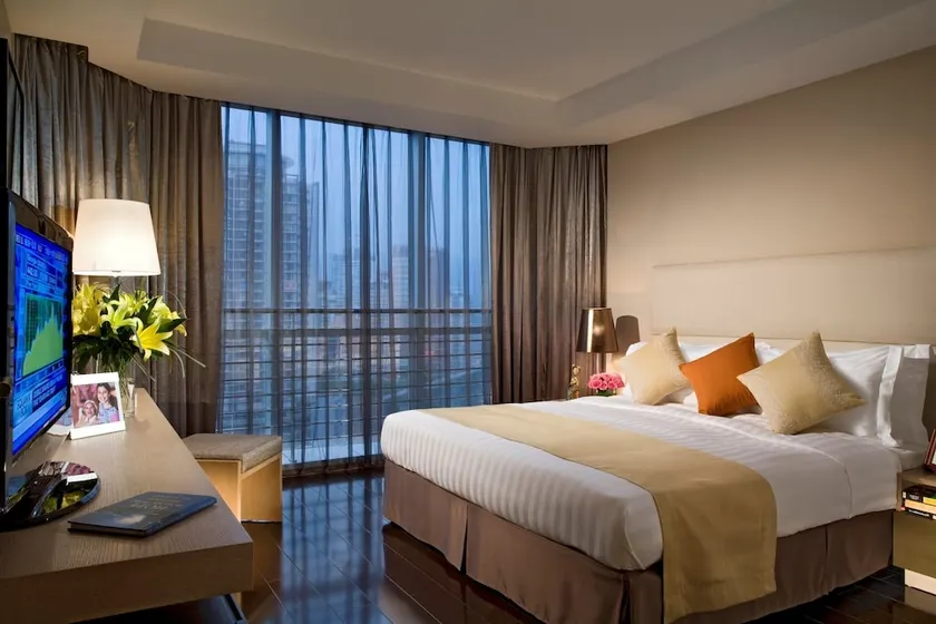 Somerset JieFangBei - Image 1
