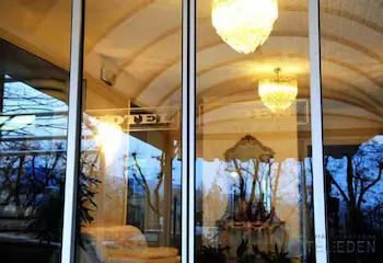 Hotel Eden - Image 1