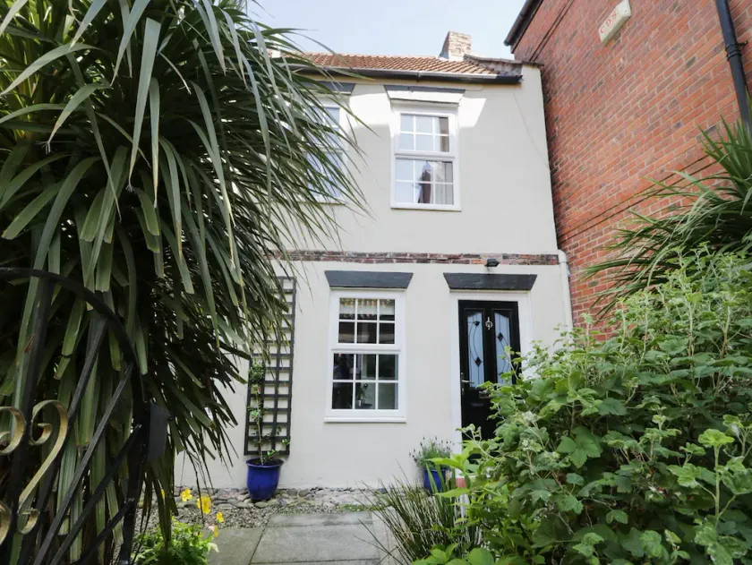 2 Wheatsheaf Yard - Image 1