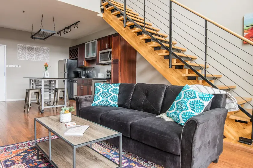 Mill District City Club Apartment by Frontdesk - Image 1