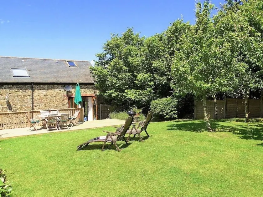 Swallows Barn - Image 1