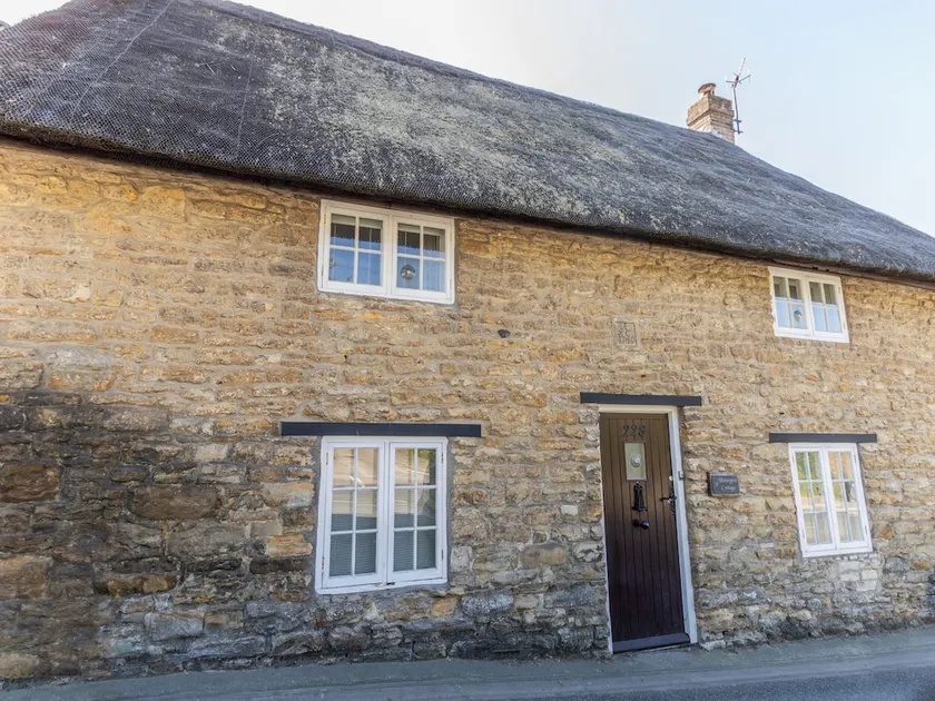 Honeypot Cottage - Image 1
