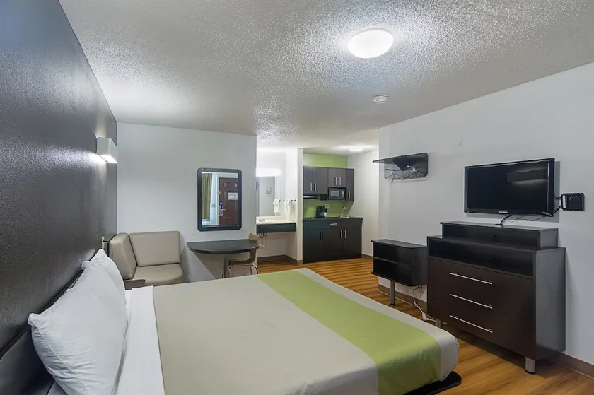 Studio Inn Extended Stay Oklahoma City Airport by OYO - Image 1