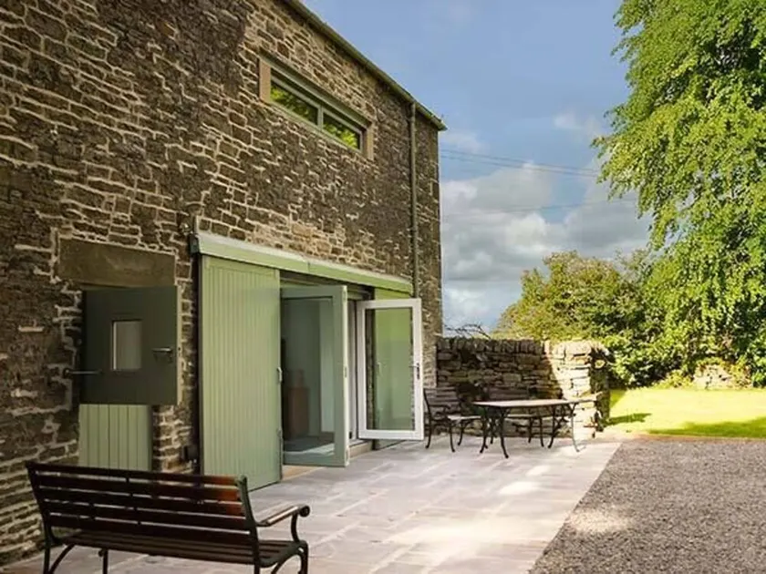 Finney Hill Green - Image 1