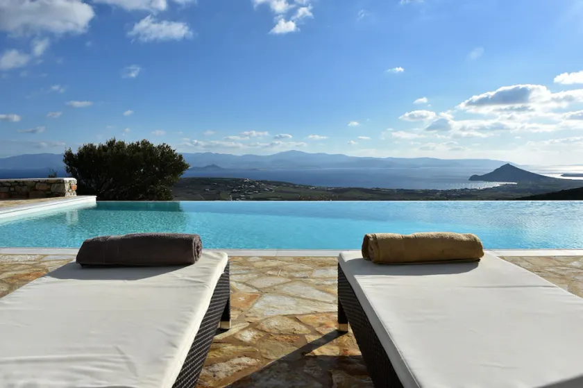 Villa Oliviers · Deluxe Villa - Infinity Pool & Helipad - Image 1