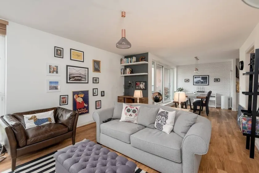 Ultra Stylish 2 Bed/2 Bath With Balcony & Parking - Image 1