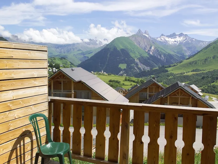 Cozy Apartment in les Sybelles With 310 km. of Slopes - Image 1