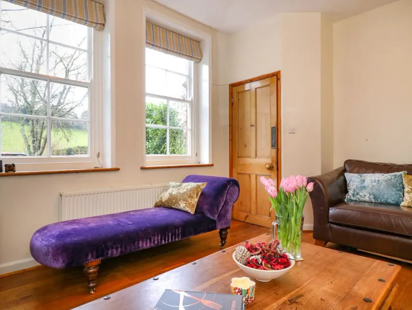 Jasmine Cottage - Image 1