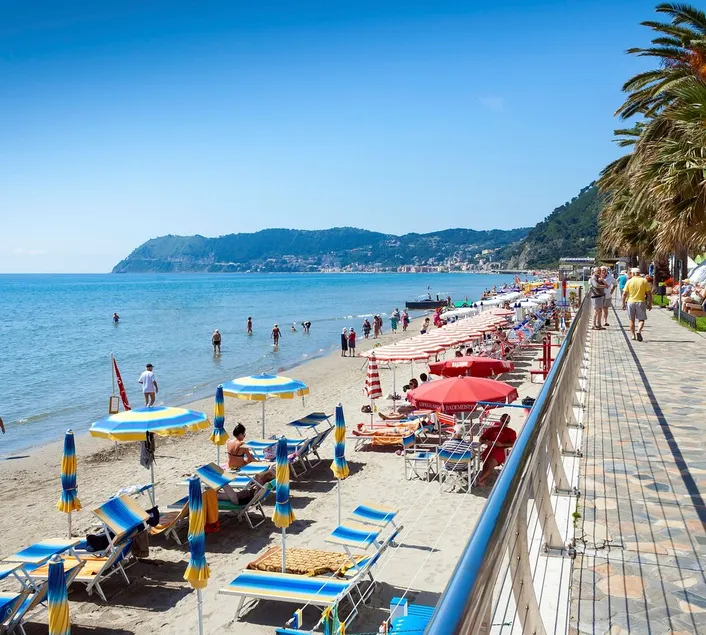 Frontline Beach 26 - B4 - Near To The Sea - Image 1