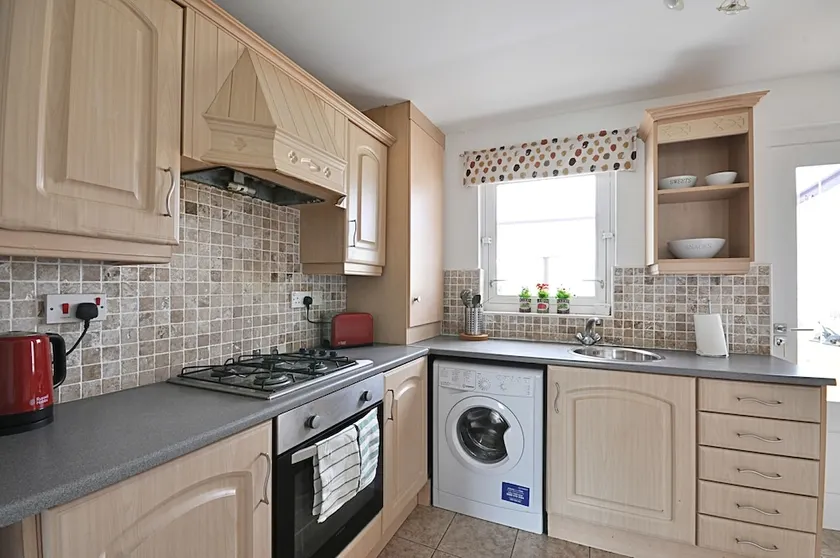 The Kenmore-Donnini Apartments - Image 1