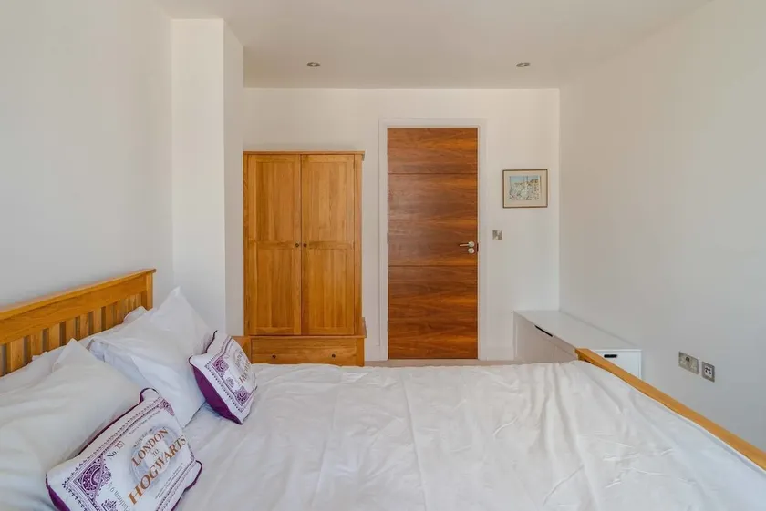Lovely 1 Bedroom Home With Balcony - 4 Guests! - Image 1