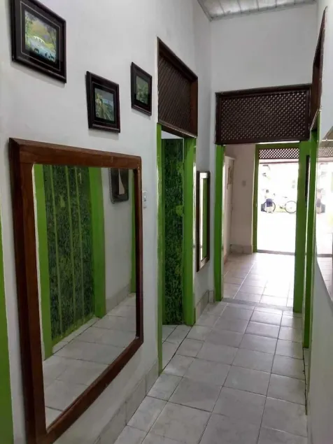 A Casa Dos Amigos - Image 1