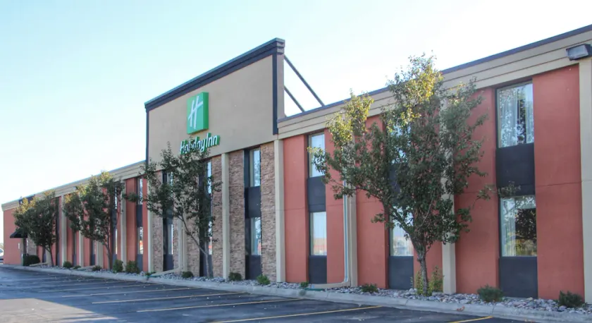 Holiday Inn Alexandria - Image 1