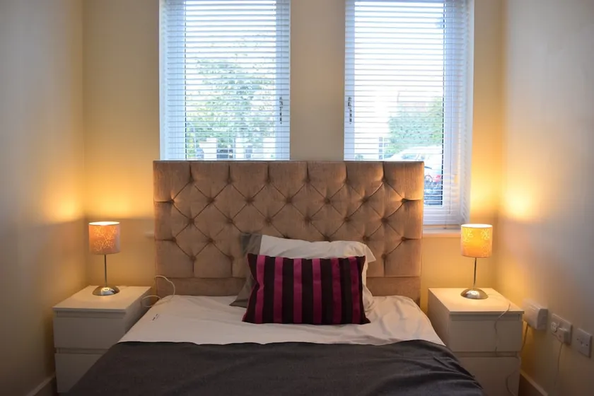 3 Bedroom Apartment in West London - Image 1