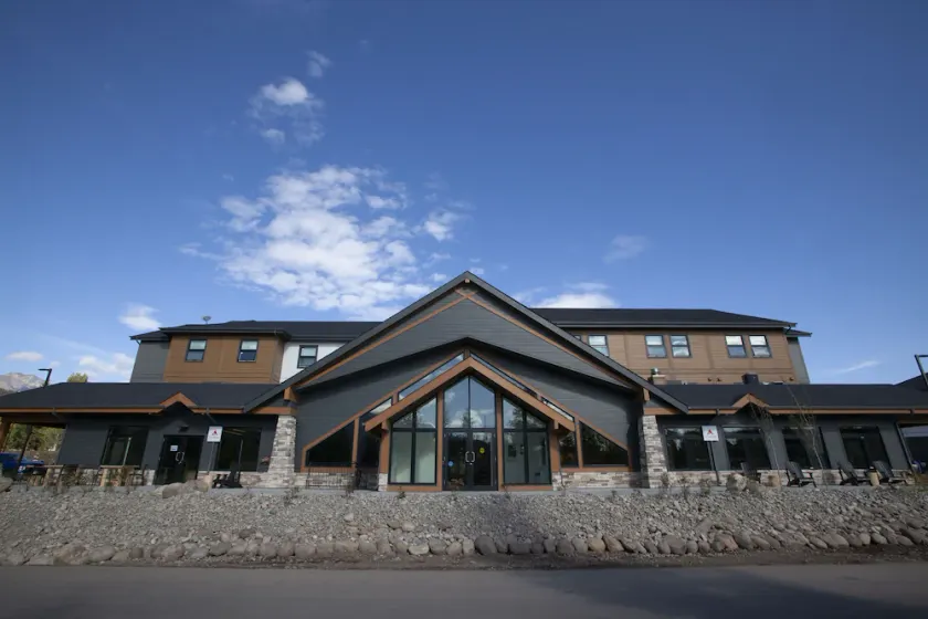 HI Jasper - Hostel - Image 1