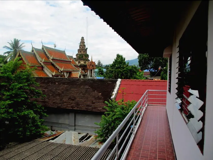 Luna Guesthouse - Image 1
