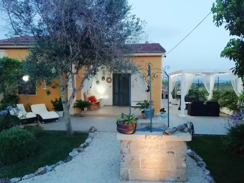 2 bedrooms house with enclosed garden and wifi at Casarano Lecce Puglia - Image 1