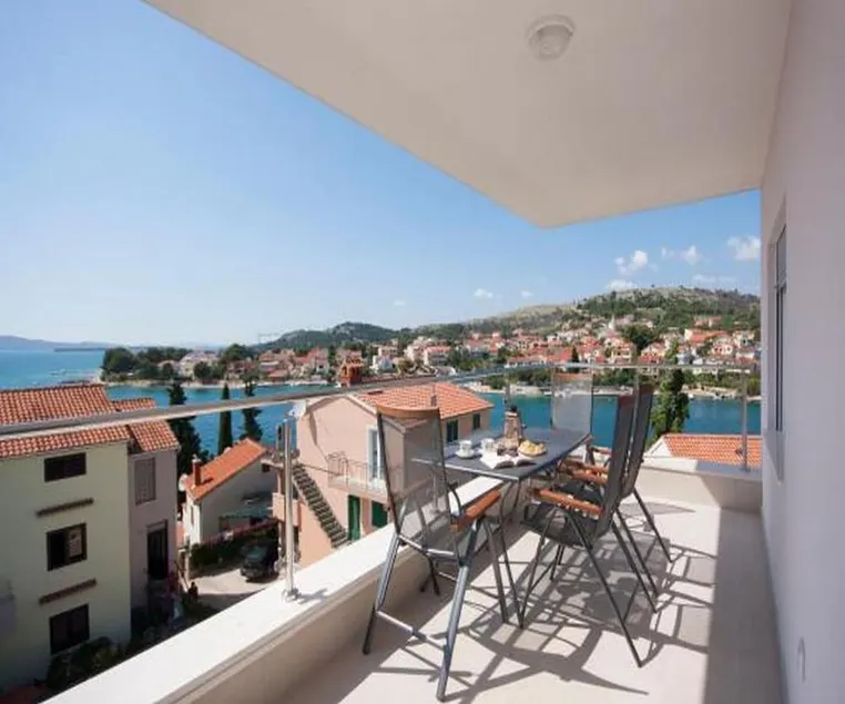 Apartment Tena - Image 1