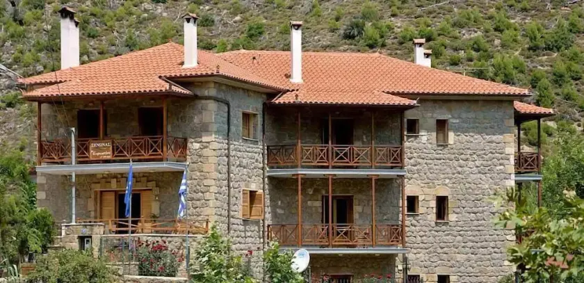 Evrostini Guest House - Image 1
