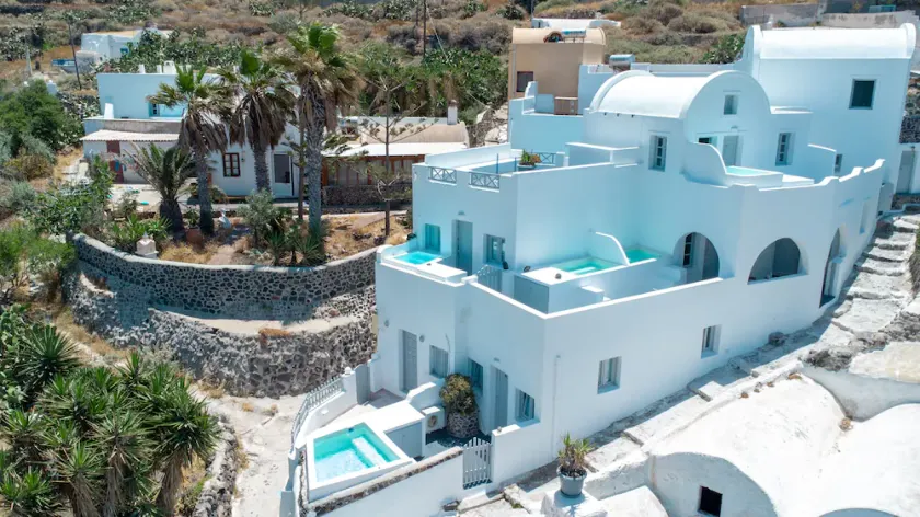 White Cave Villas - Image 1
