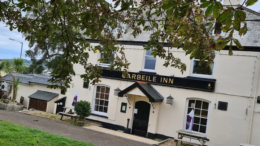 Carbeile Inn - Image 1