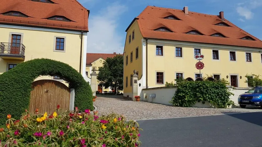 Schloss Proschwitz Weingutspension - Image 1