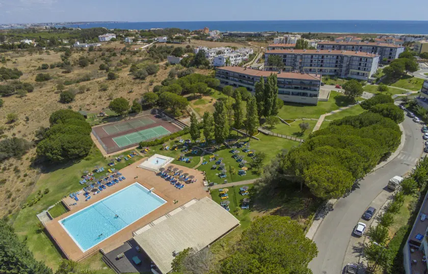 B46 - Marina Park Apartment with Seaview - Image 1