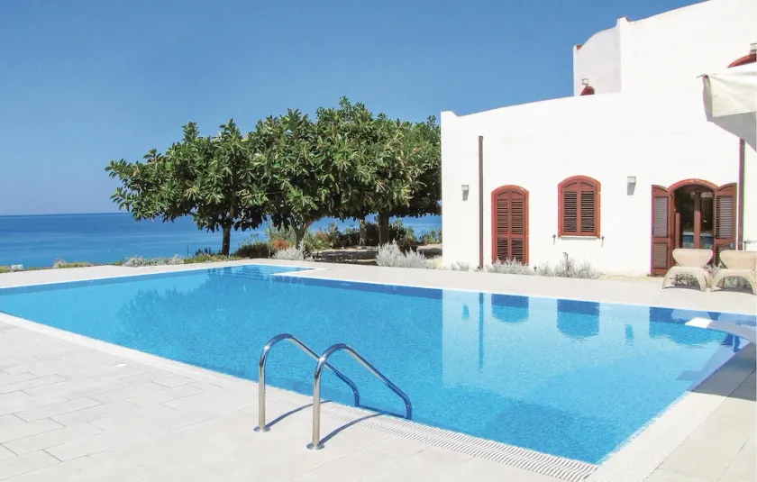Villa Riviera Prangi - Image 1