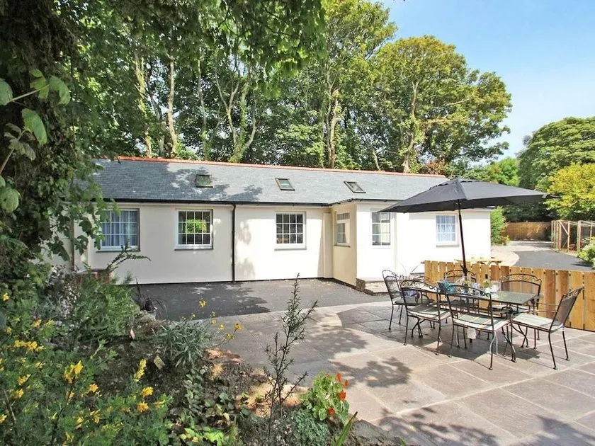 Mayfield View - Image 1