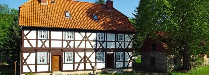 Land-gut-Hotel Räuber Lippoldskrug - Image 1