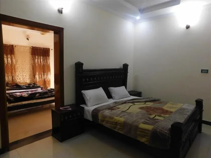 Usmania Guest House - Image 1