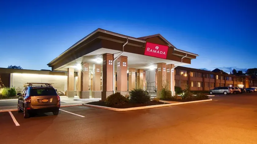 Quality Inn & Suites East Syracuse - Carrier Circle - Image 1